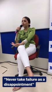 Nitibha Kaul feet photo 4