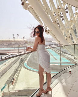 Nitibha Kaul feet photo 12