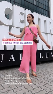 Nitibha Kaul feet photo 17