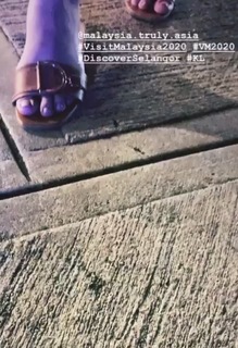 Nitibha Kaul feet photo 16