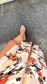 Nitibha Kaul feet photo 12