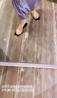 Nitibha Kaul feet photo 3