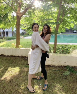 Nitibha Kaul feet photo 20