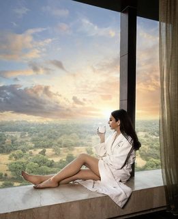Nitibha Kaul feet photo 9