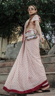 Nitibha Kaul feet photo 17