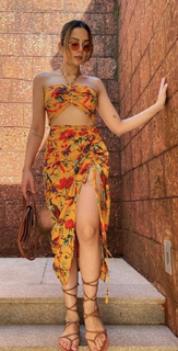 Nitibha Kaul feet photo 8