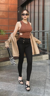 Nitibha Kaul feet photo 19