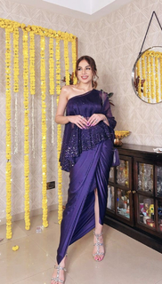 Nitibha Kaul feet photo 18