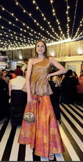 Nitibha Kaul feet photo 11