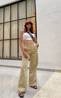 Nitibha Kaul feet photo 3