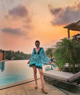 Nitibha Kaul feet photo 15