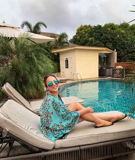 Nitibha Kaul feet photo 14