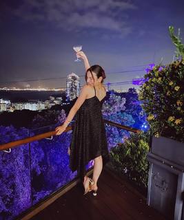 Nitibha Kaul feet photo 1