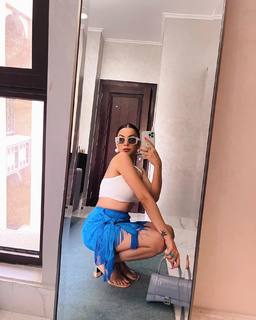 Nitibha Kaul feet photo 4