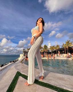 Nitibha Kaul feet photo 20