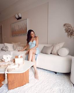 Nitibha Kaul feet photo 9