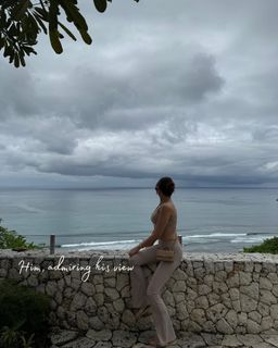 Nitibha Kaul feet photo 8