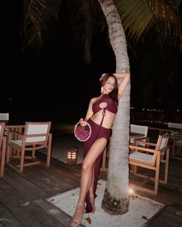 Nitibha Kaul feet photo 7