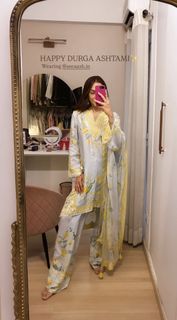 Nitibha Kaul feet photo 4