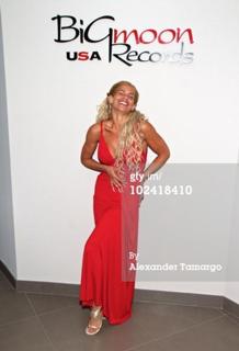 Niurka feet photo 9