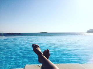 Niv Sultan feet photo 2