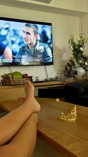 Niv Sultan feet photo 7