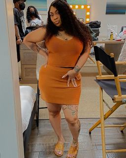 Nivea feet photo 1