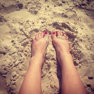 Nives Celzijus feet photo thumbnail