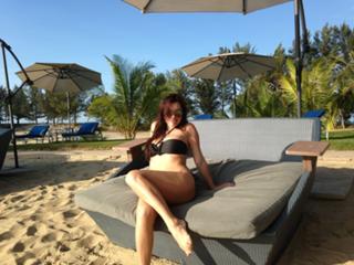 Nives Celzijus feet photo thumbnail