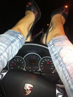 Nives Celzijus feet photo thumbnail