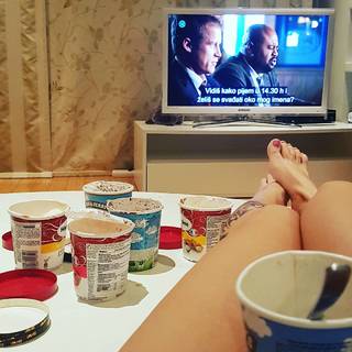 Nives Celzijus feet photo thumbnail