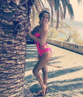 Nives Celzijus feet photo thumbnail