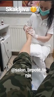 Nives Celzijus feet photo thumbnail