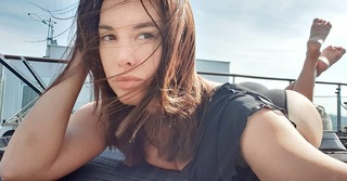 Nives Celzijus feet photo thumbnail