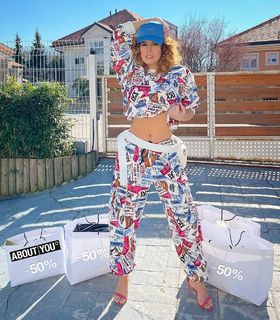 Nives Celzijus feet photo thumbnail