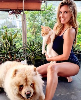 Nives Celzijus feet photo thumbnail