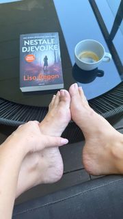 Nives Celzijus feet photo thumbnail