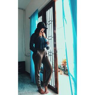 Nivetha Pethuraj feet photo 10