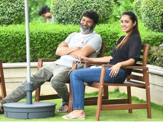 Nivetha Pethuraj feet photo 1