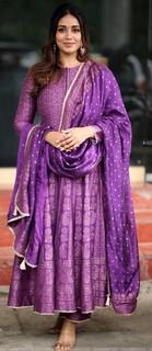 Nivetha Pethuraj feet photo 5
