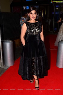 Nivetha Thomas feet photo 20