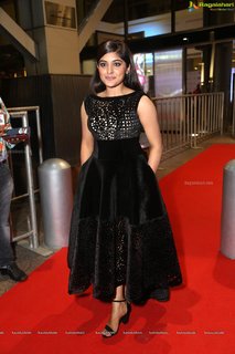 Nivetha Thomas feet photo 18
