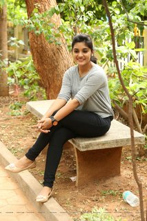 Nivetha Thomas feet photo 13