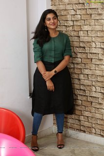 Nivetha Thomas feet photo 13