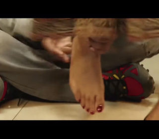 Nivetha Thomas feet photo 4