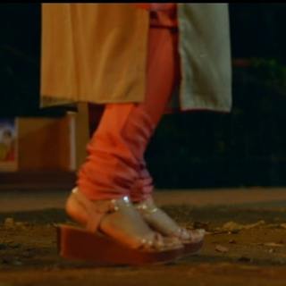 Nivetha Thomas feet photo 4