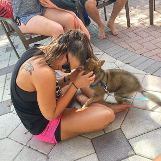 Nixon Newell feet photo 3
