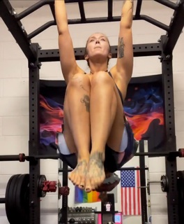 Nixon Newell feet photo 7