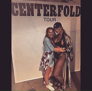 Niykee Heaton feet photo 3