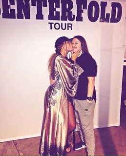 Niykee Heaton feet photo 1